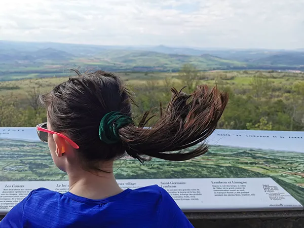 Vue Tour Montcelet Auvergne - Nosvacances